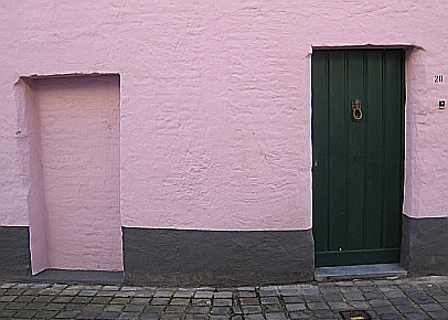 Rosa Haus in Brgge. © aXL keschner 2008